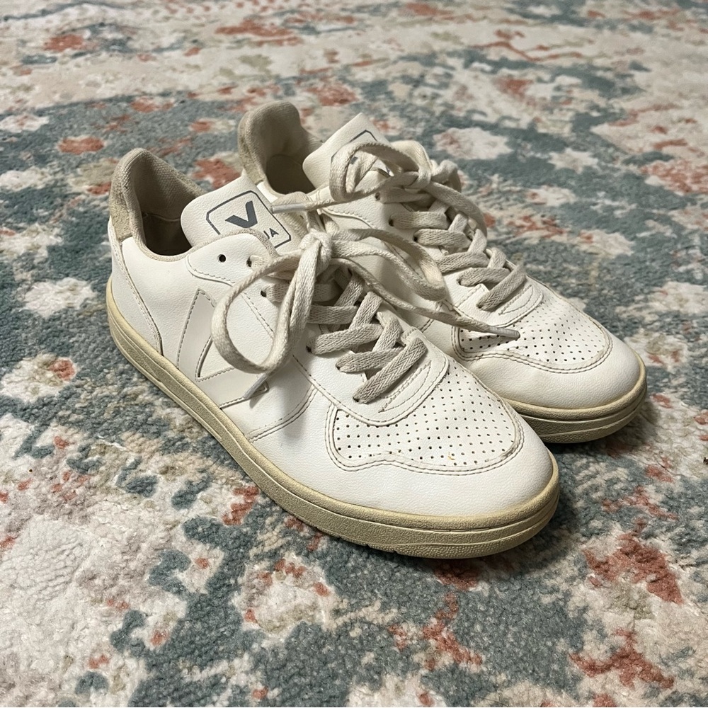 Veja V-10 White Sneakers - Picture 2 of 10